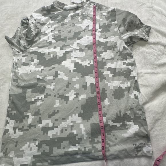 Nike Dri Fit Cleveland Browns Shirt Mens XL Camo NFL Salute to Service USA Flag - Picture 11 of 12